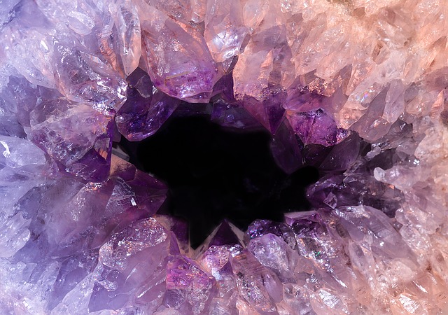 Uso de cristales violetas para el Reiki
